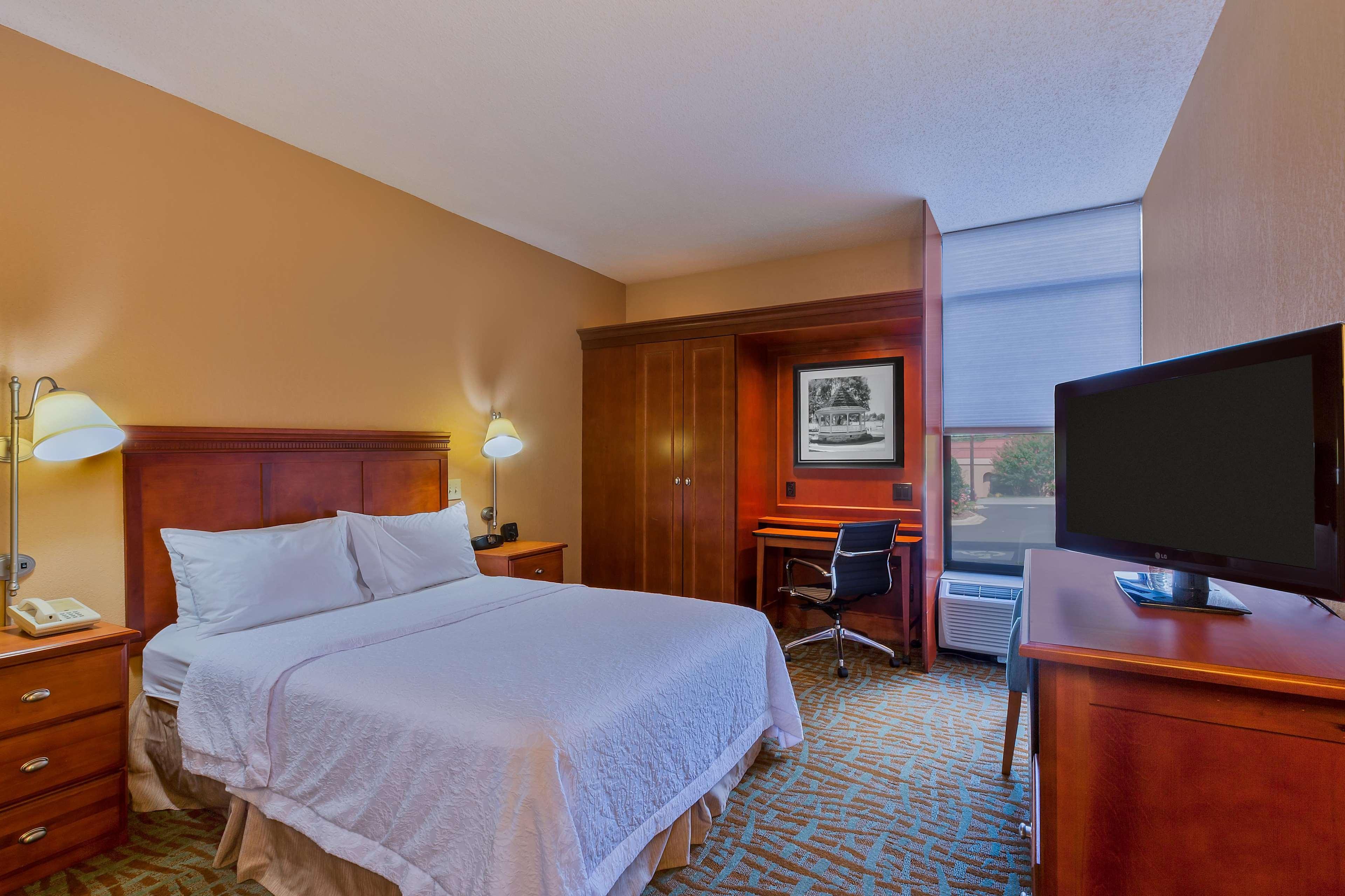 Hampton Inn Hendersonville Exterior photo
