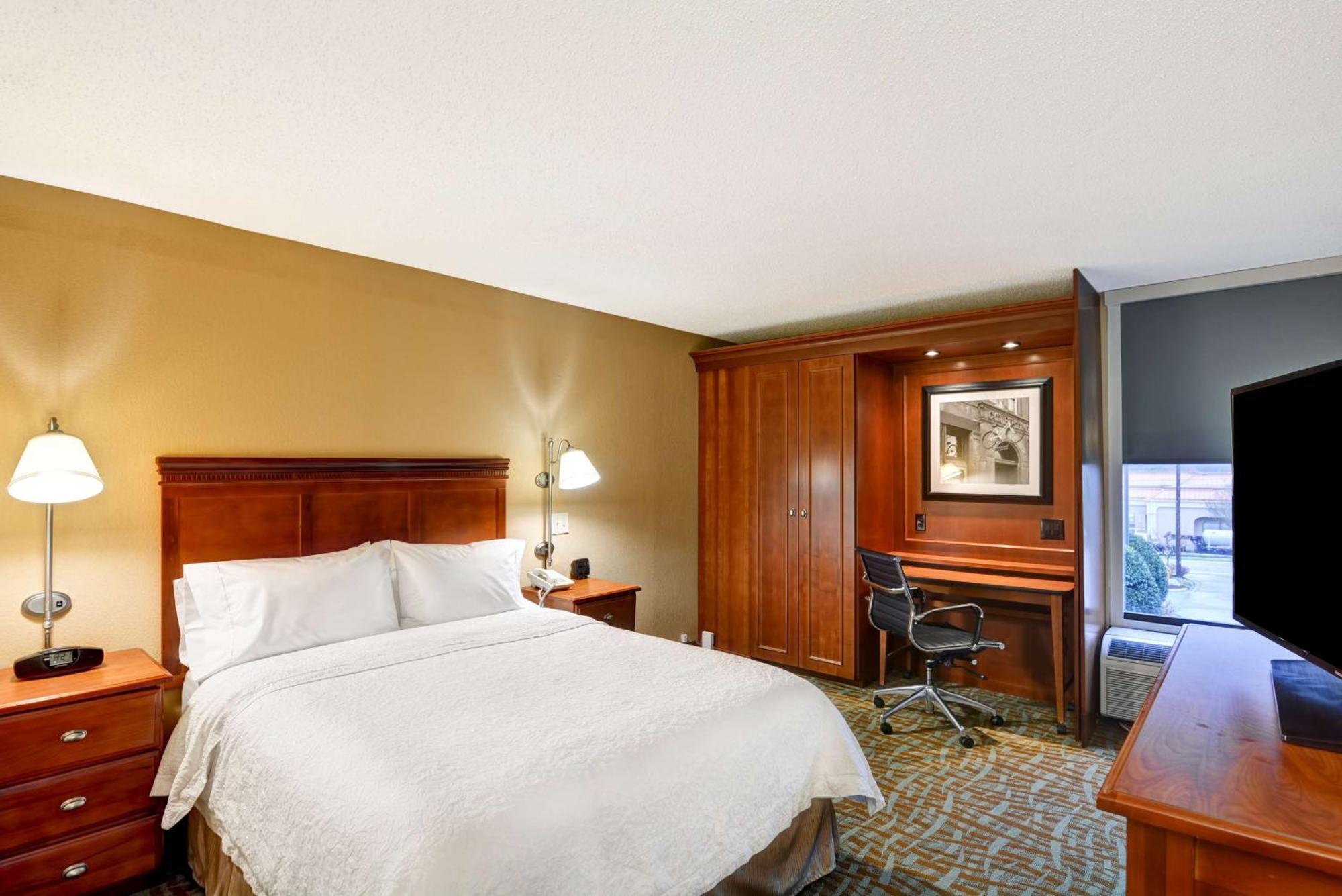Hampton Inn Hendersonville Exterior photo