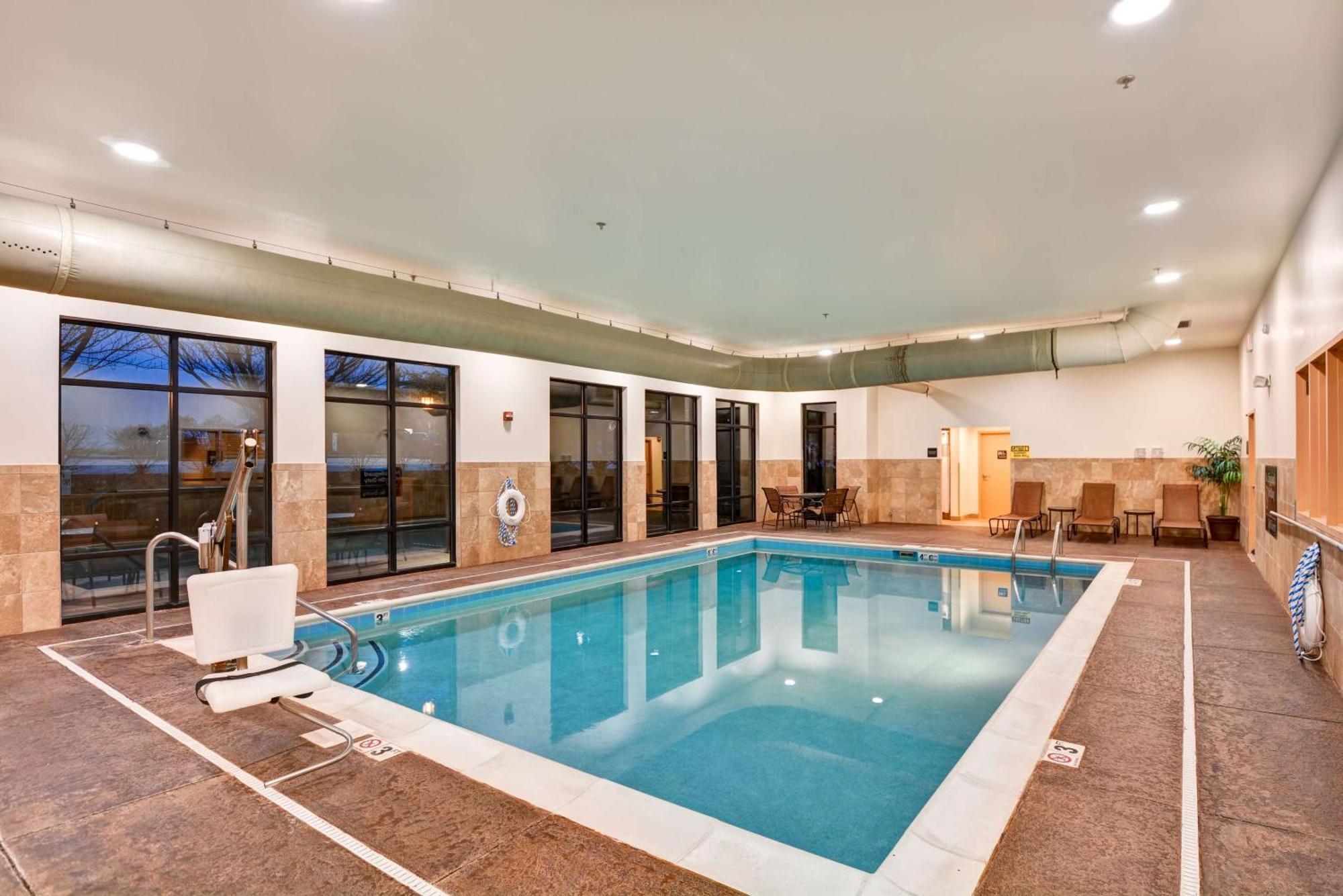Hampton Inn Hendersonville Exterior photo