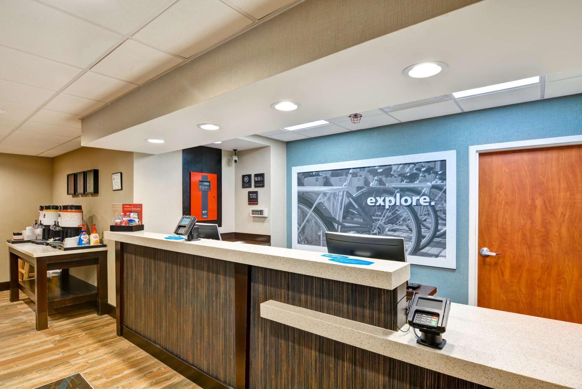 Hampton Inn Hendersonville Exterior photo