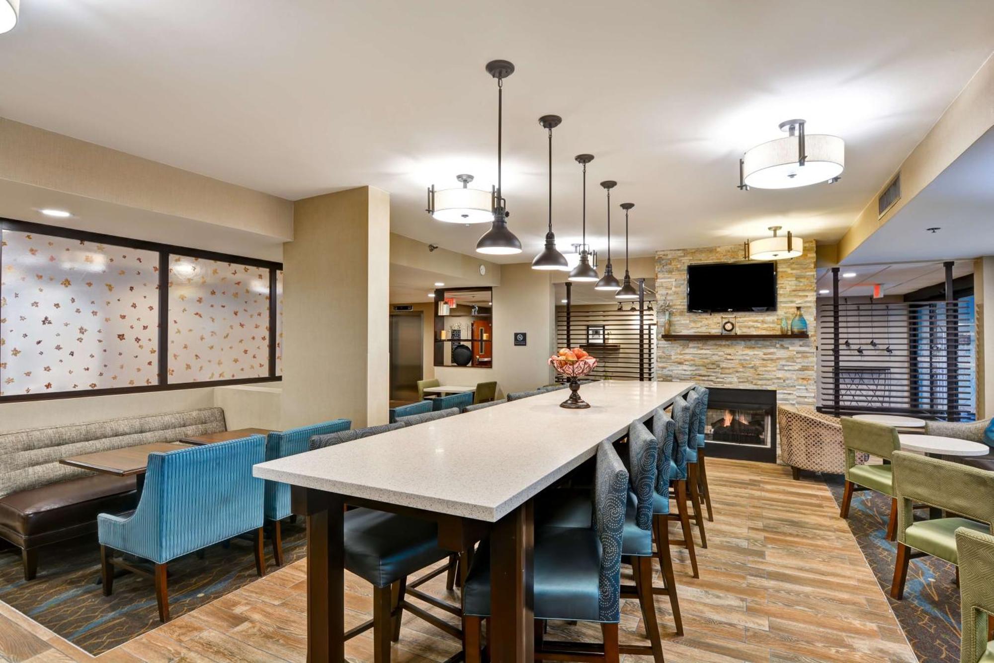 Hampton Inn Hendersonville Exterior photo