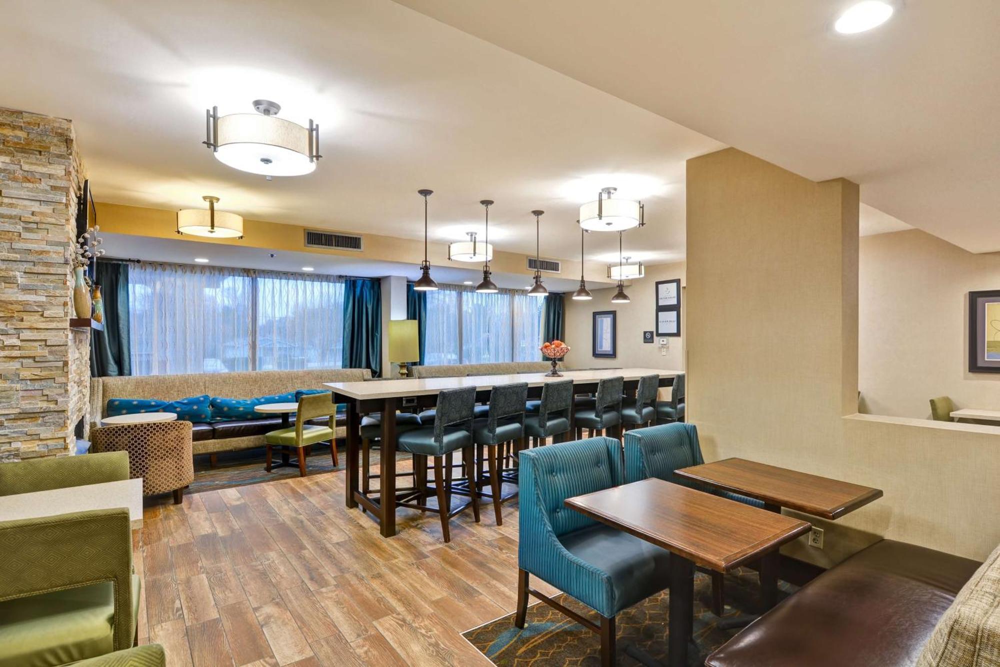 Hampton Inn Hendersonville Exterior photo